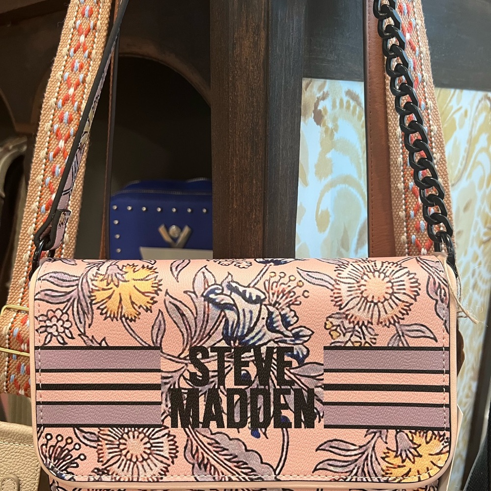 Steve Madden Pink and Black Crossbody Bag with Chain Strap